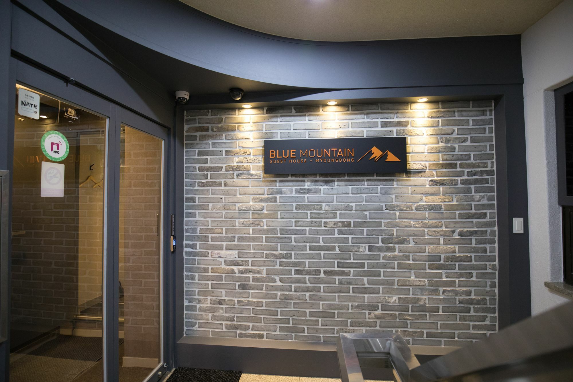 Blue Mountain Myeong-Dong Hotel Seul Exterior foto