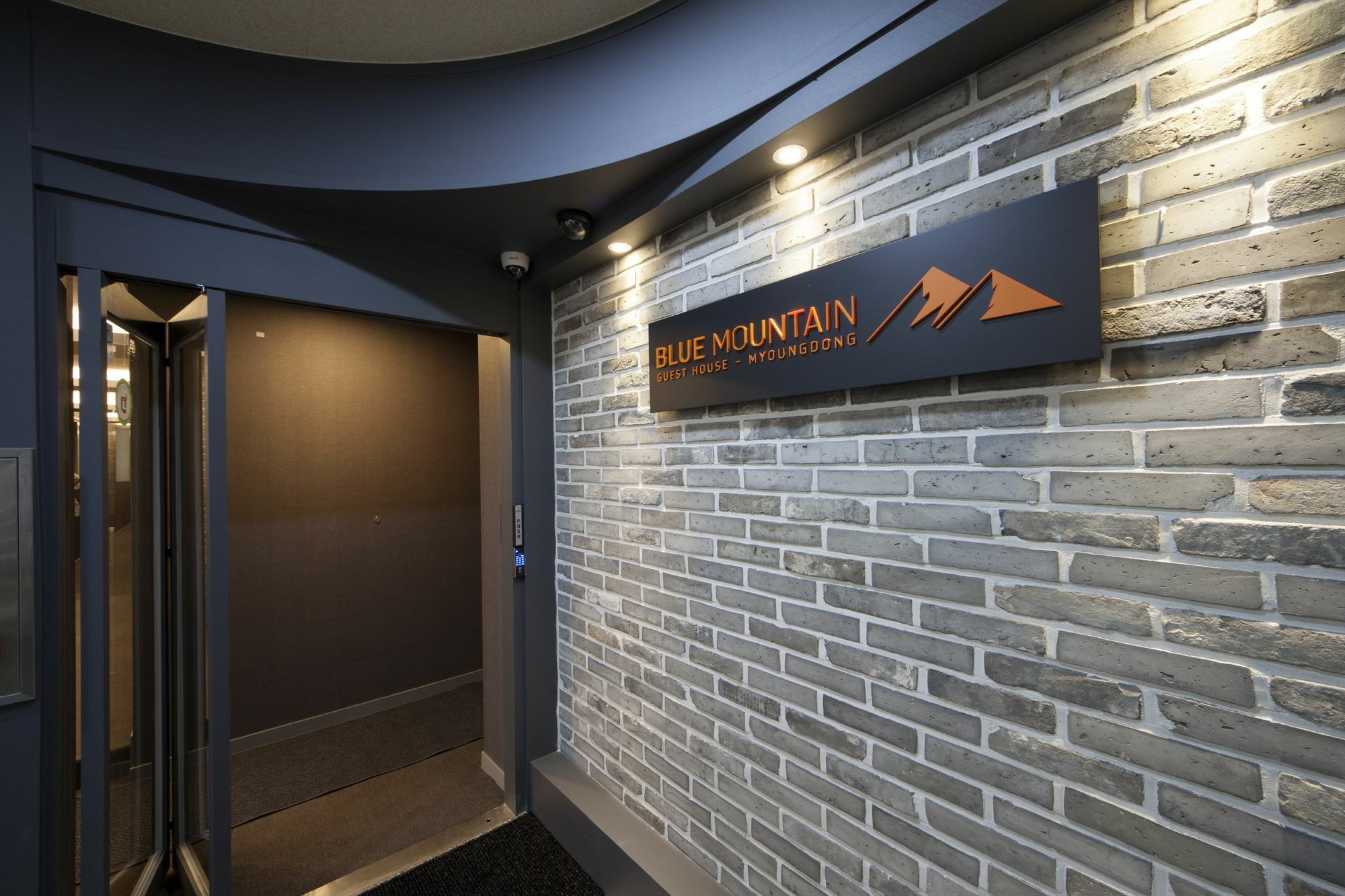 Blue Mountain Myeong-Dong Hotel Seul Exterior foto